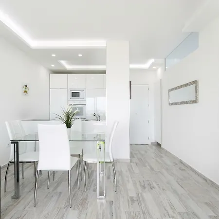 Apartment 906 Luxury Paraiso Sea View *